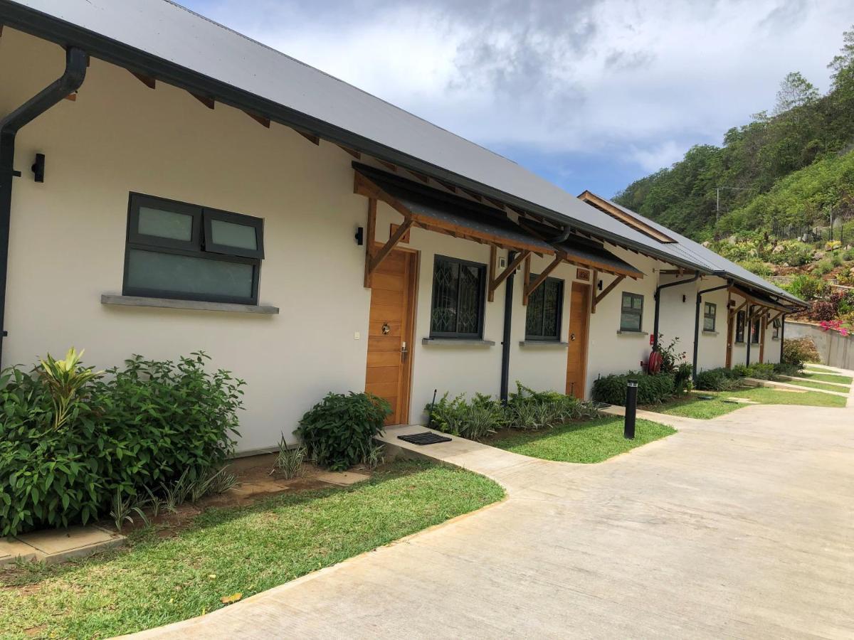 Paradise Chalets Yoga & Wellness Takamaka Ngoại thất bức ảnh